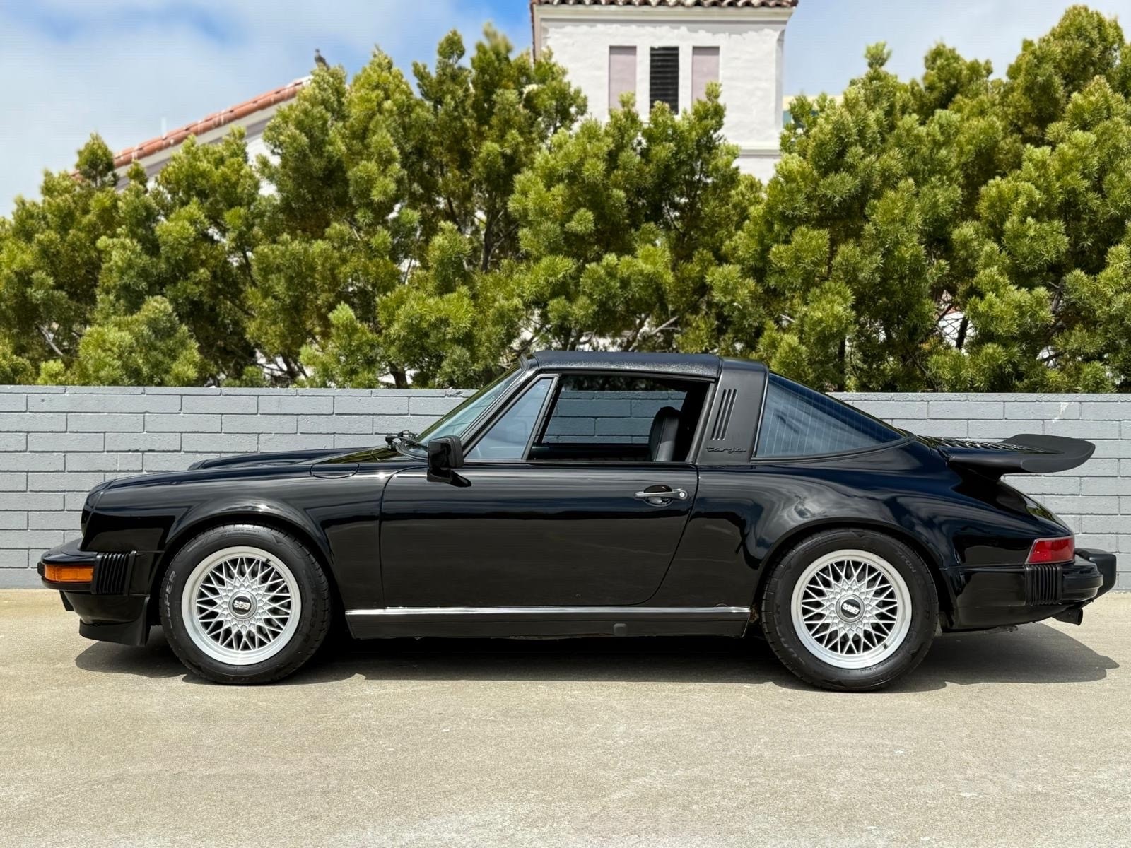 Porsche-911-1984-3