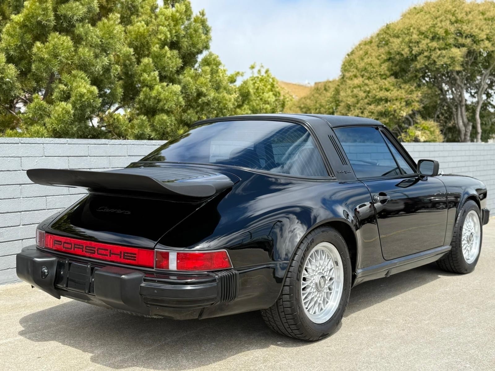 Porsche-911-1984-6