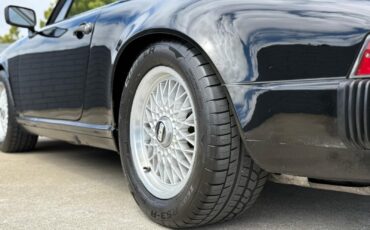 Porsche-911-1984-9