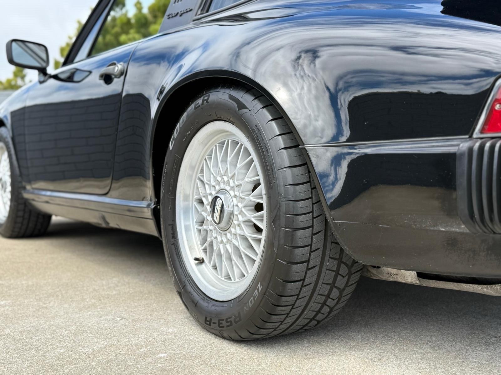Porsche-911-1984-9