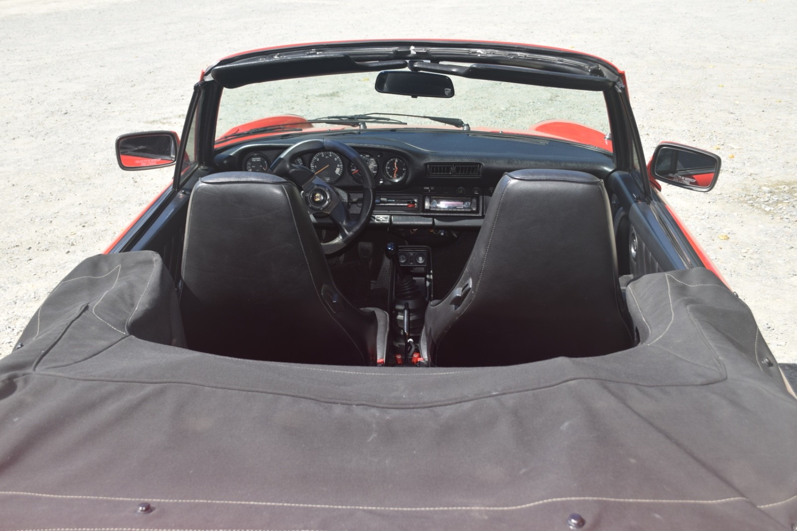 Porsche-911-1984-Convertible-14