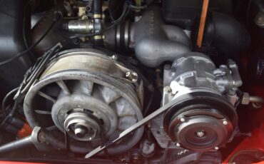 Porsche-911-1984-Convertible-18