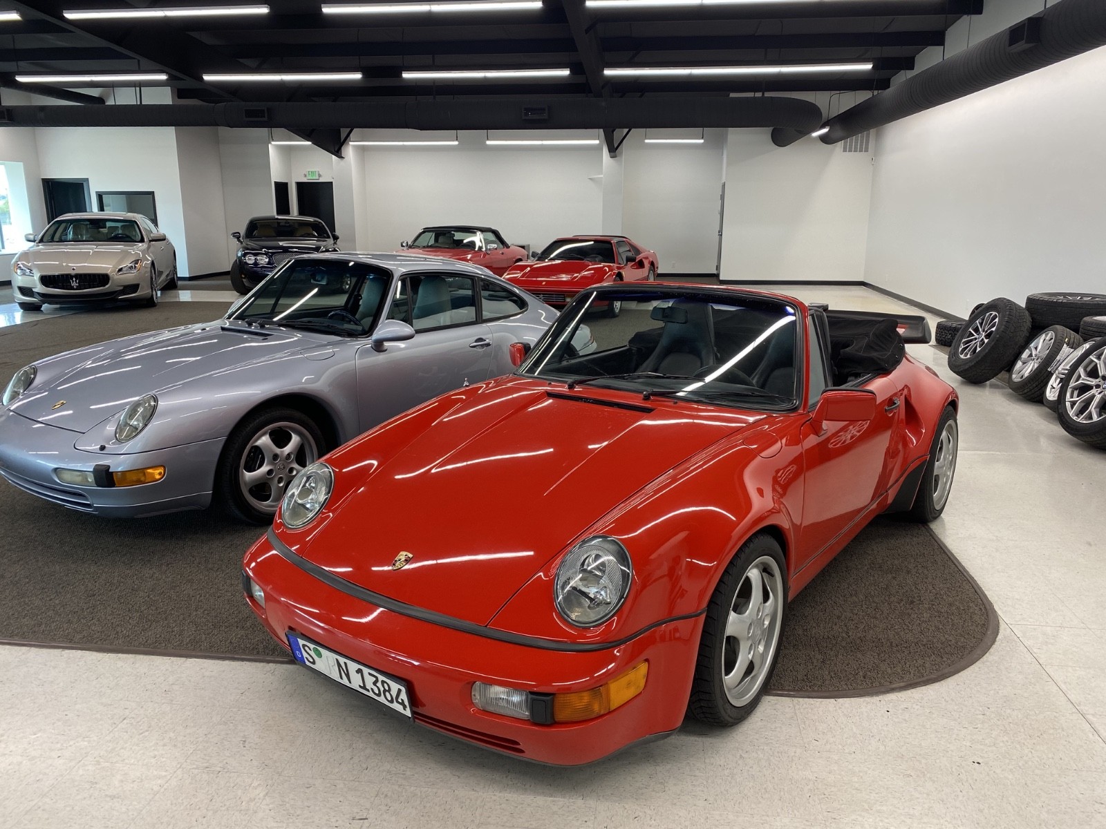 Porsche-911-1984-Convertible-22