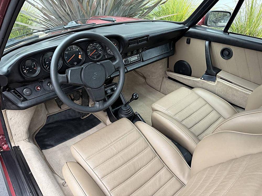 Porsche-911-1984-custom-23