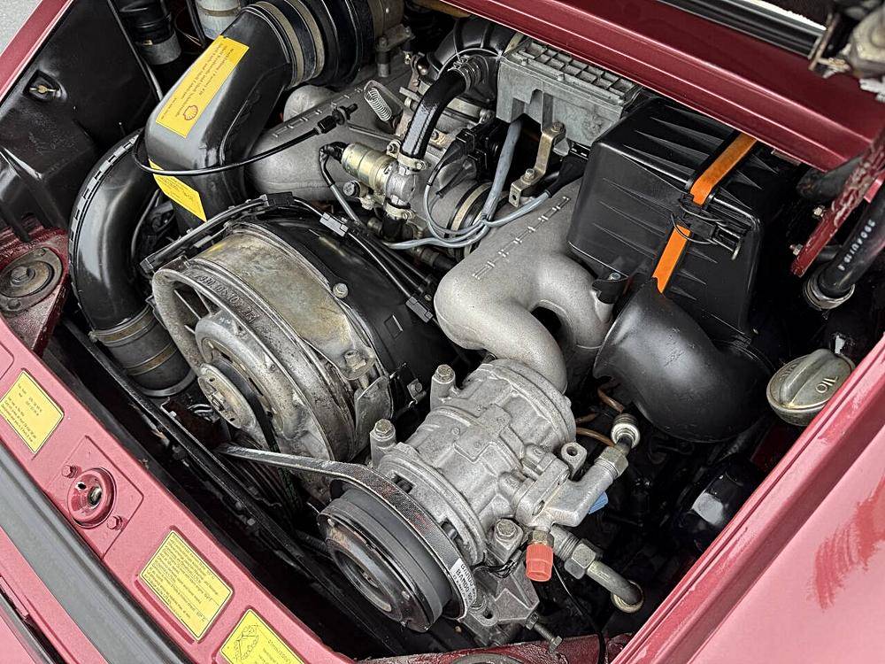 Porsche-911-1984-custom-8