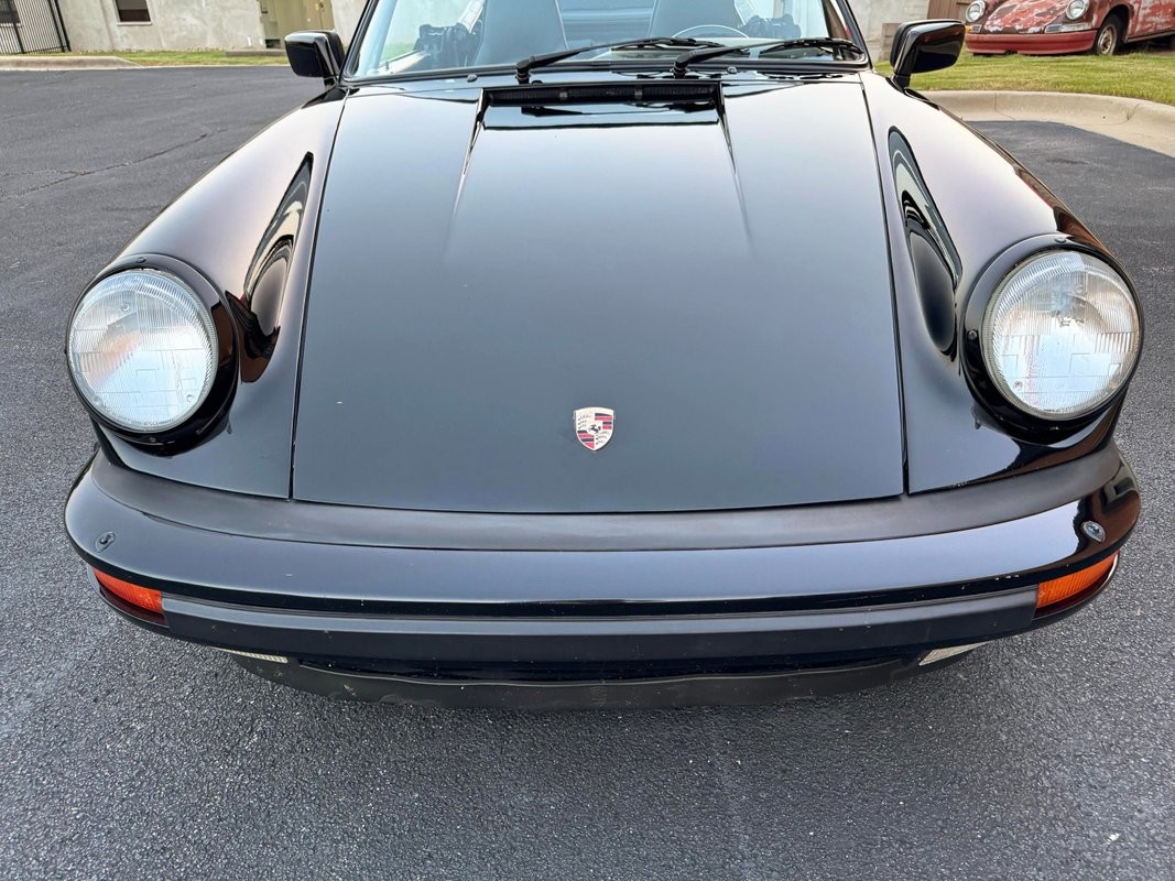 Porsche-911-1985-12