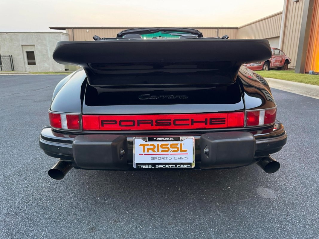 Porsche-911-1985-14