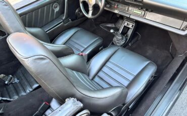 Porsche-911-1985-35
