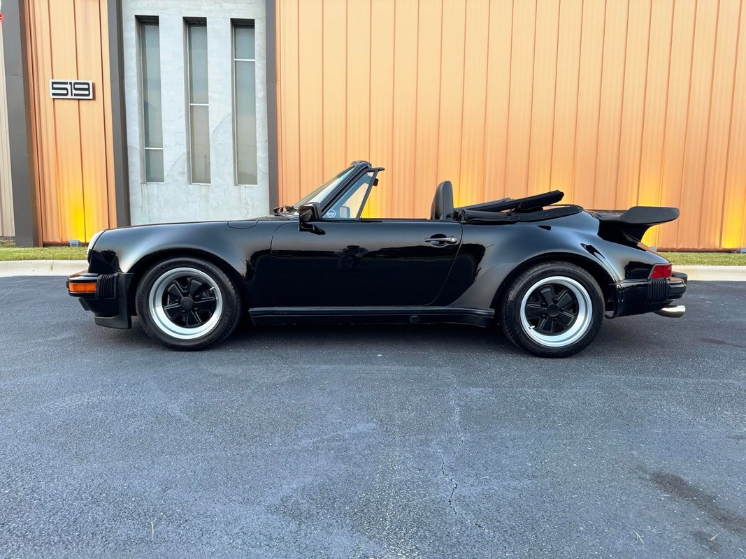Porsche-911-1985-8