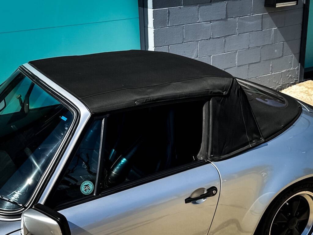 Porsche-911-1985-Convertible-12