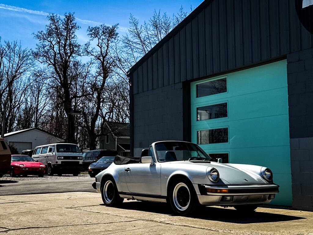 Porsche-911-1985-Convertible-15