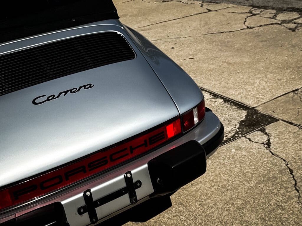 Porsche-911-1985-Convertible-19
