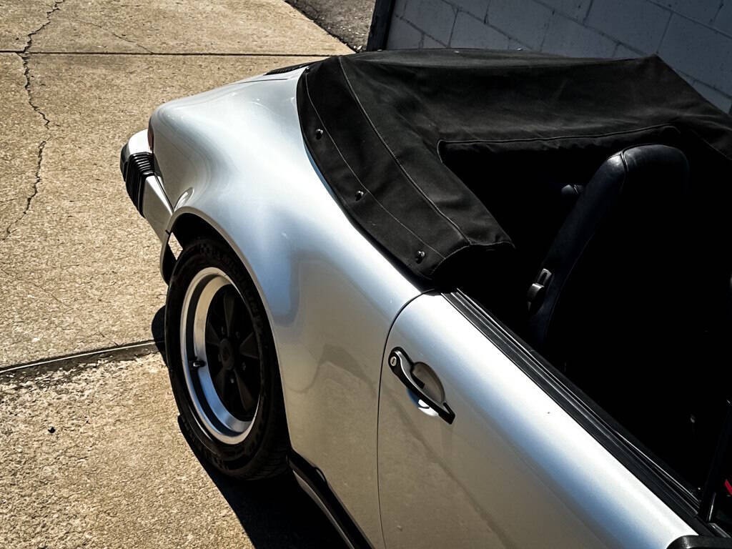 Porsche-911-1985-Convertible-20