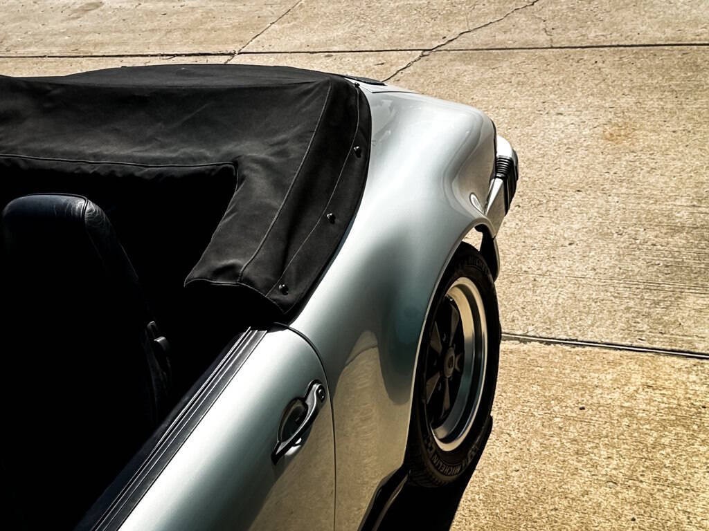 Porsche-911-1985-Convertible-21