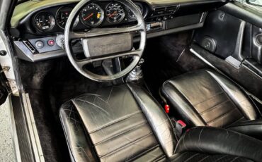 Porsche-911-1985-Convertible-23