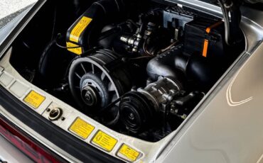 Porsche-911-1985-Convertible-30
