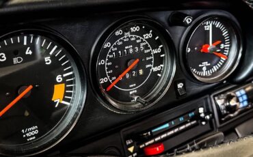 Porsche-911-1985-Convertible-38