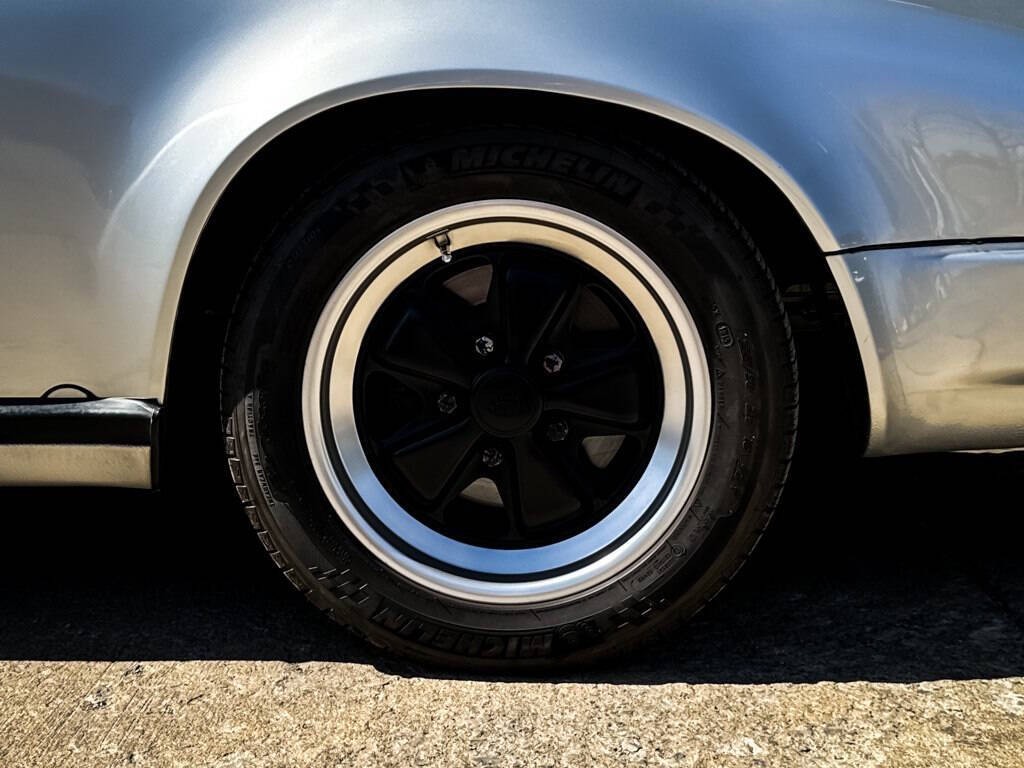Porsche-911-1985-Convertible-5