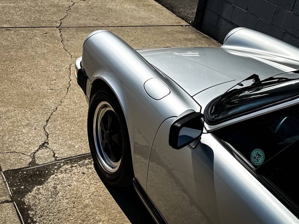 Porsche-911-1985-Convertible-8