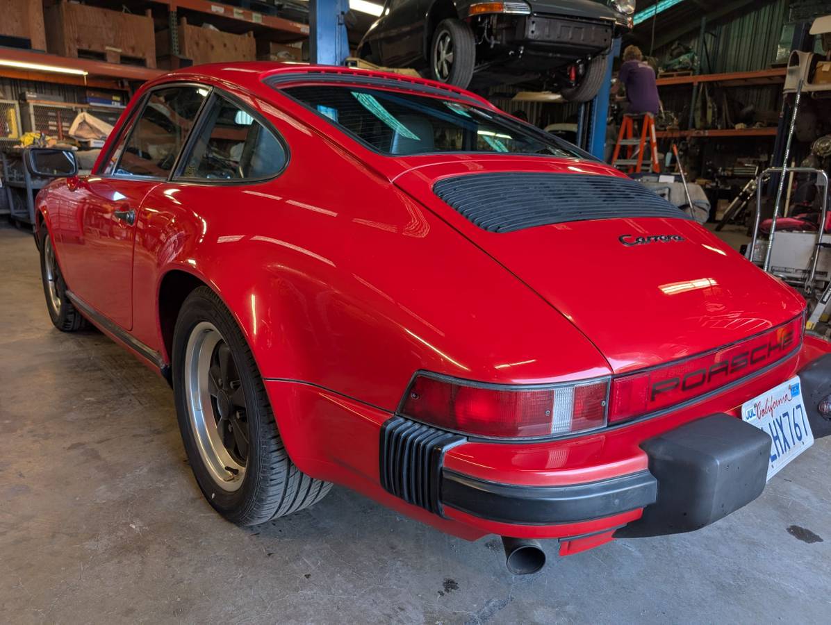 Porsche-911-1985-red-1