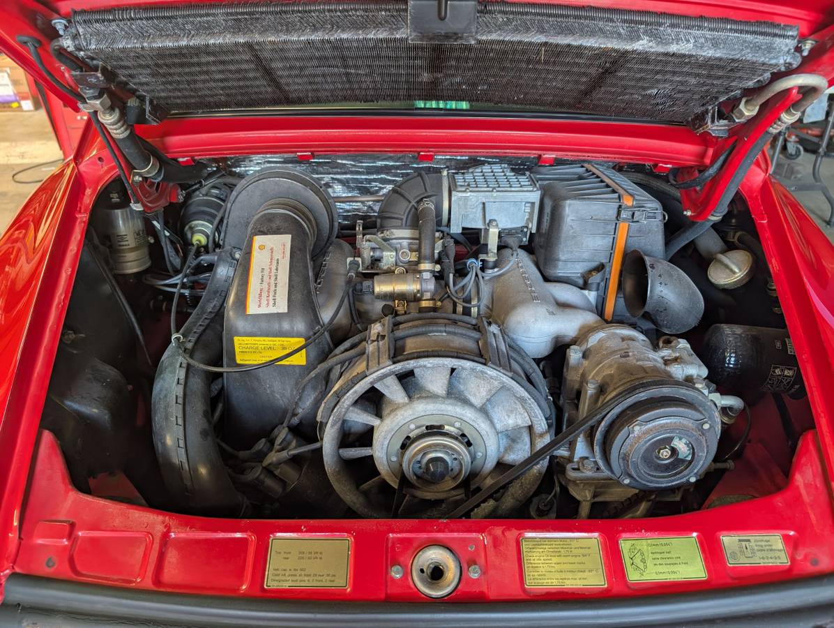 Porsche-911-1985-red-13