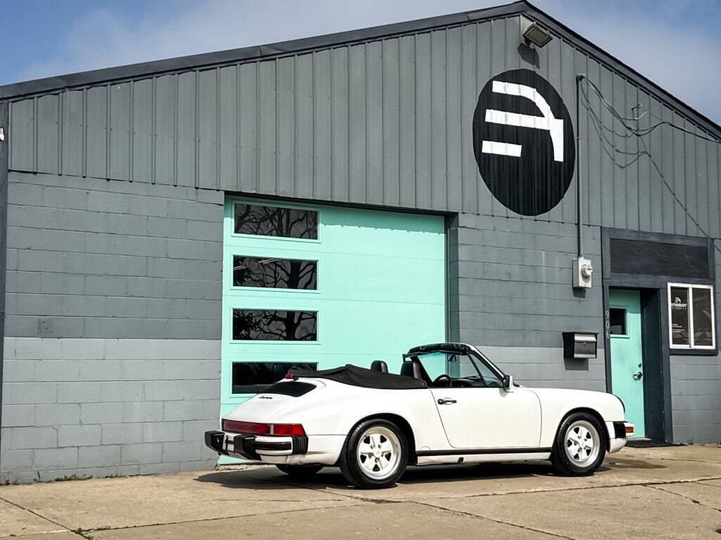 Porsche-911-1986-Convertible-10