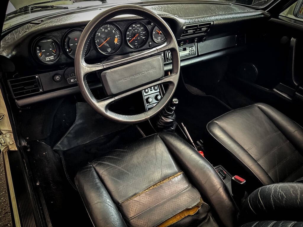 Porsche-911-1986-Convertible-19