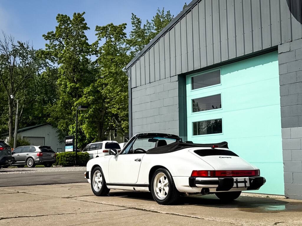 Porsche-911-1986-Convertible-3