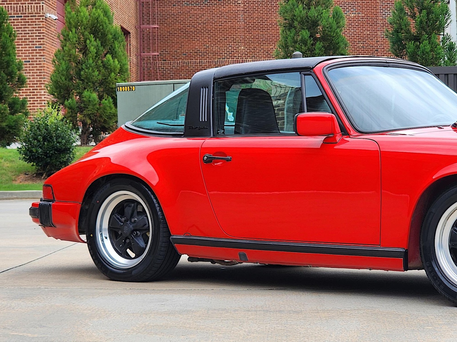Porsche-911-1986-Targa-20