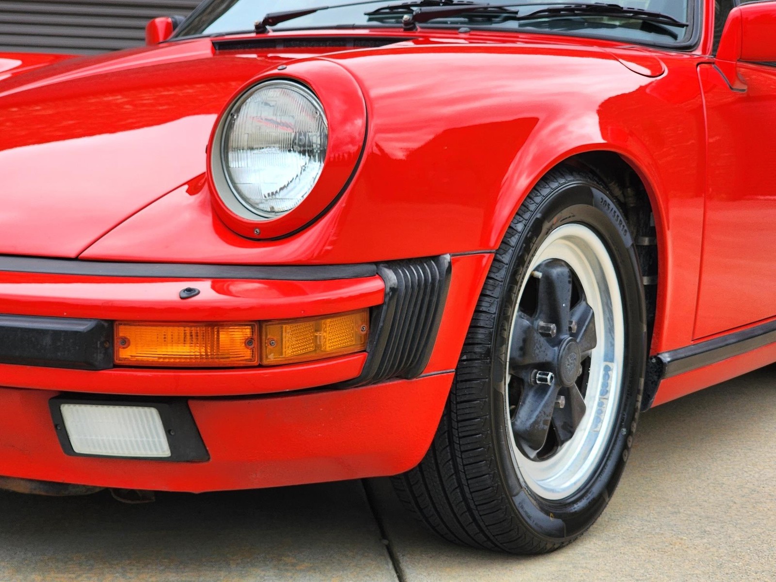 Porsche-911-1986-Targa-29