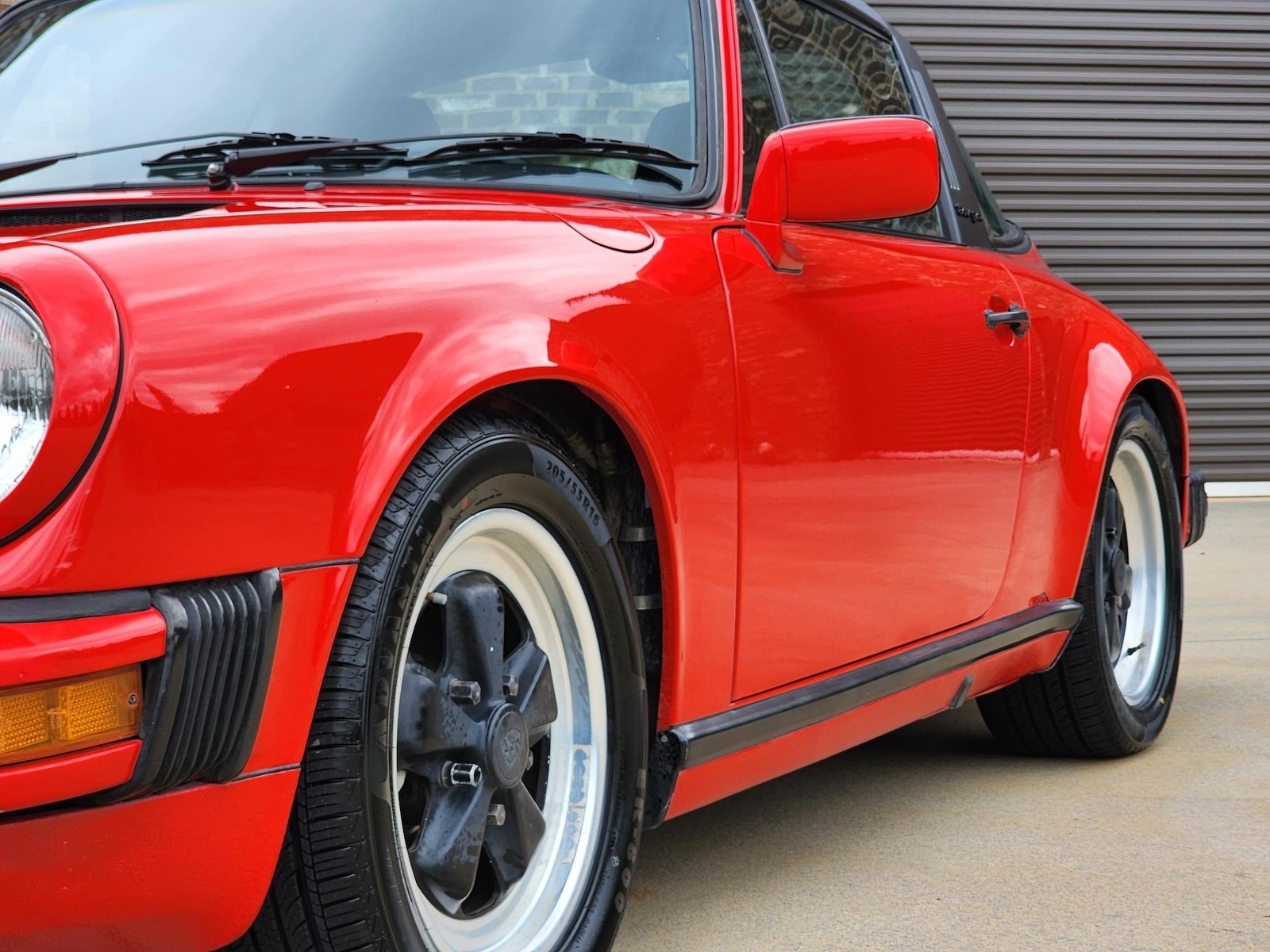 Porsche-911-1986-Targa-30