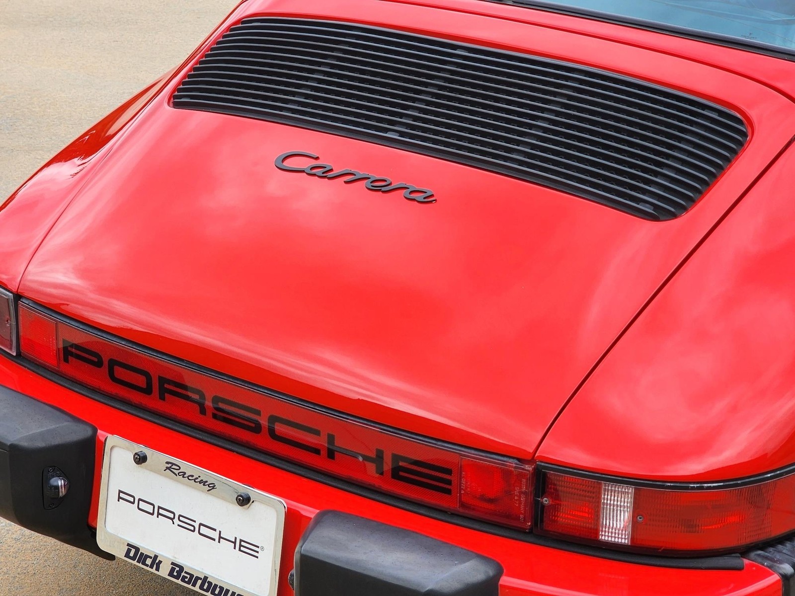 Porsche-911-1986-Targa-35