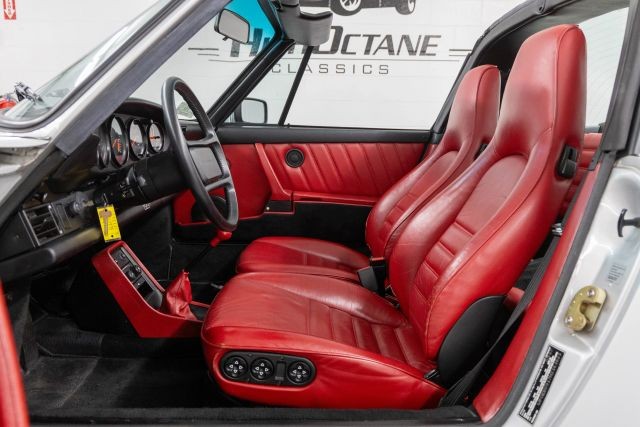Porsche-911-1987-14
