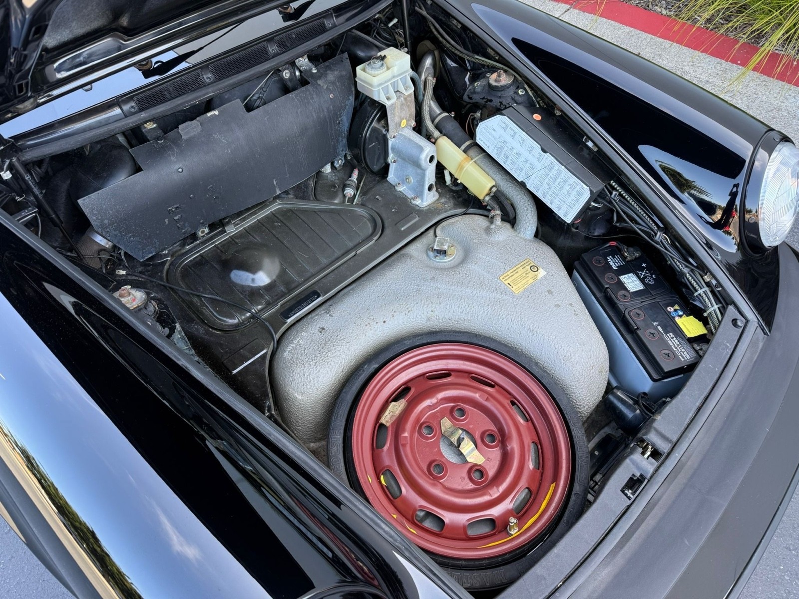 Porsche-911-1987-18