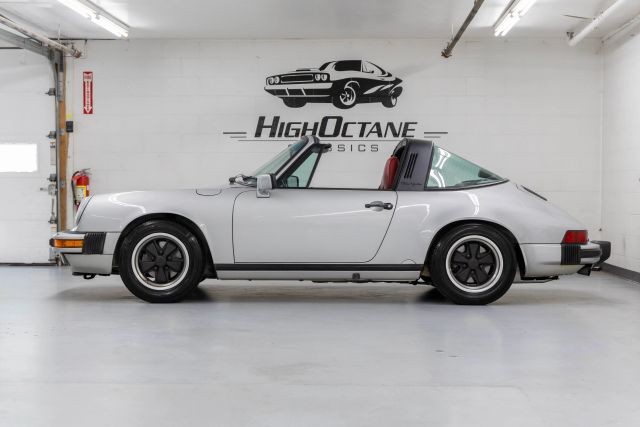 Porsche-911-1987-4