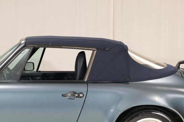 Porsche-911-1987-Convertible-32