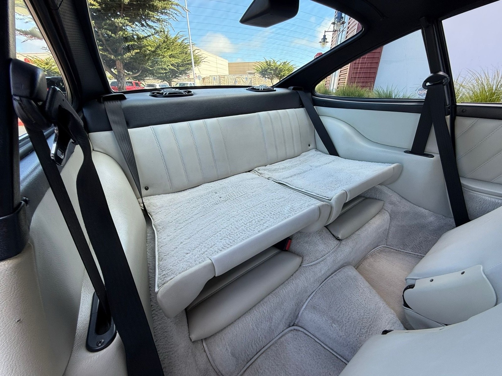 Porsche-911-1988-11