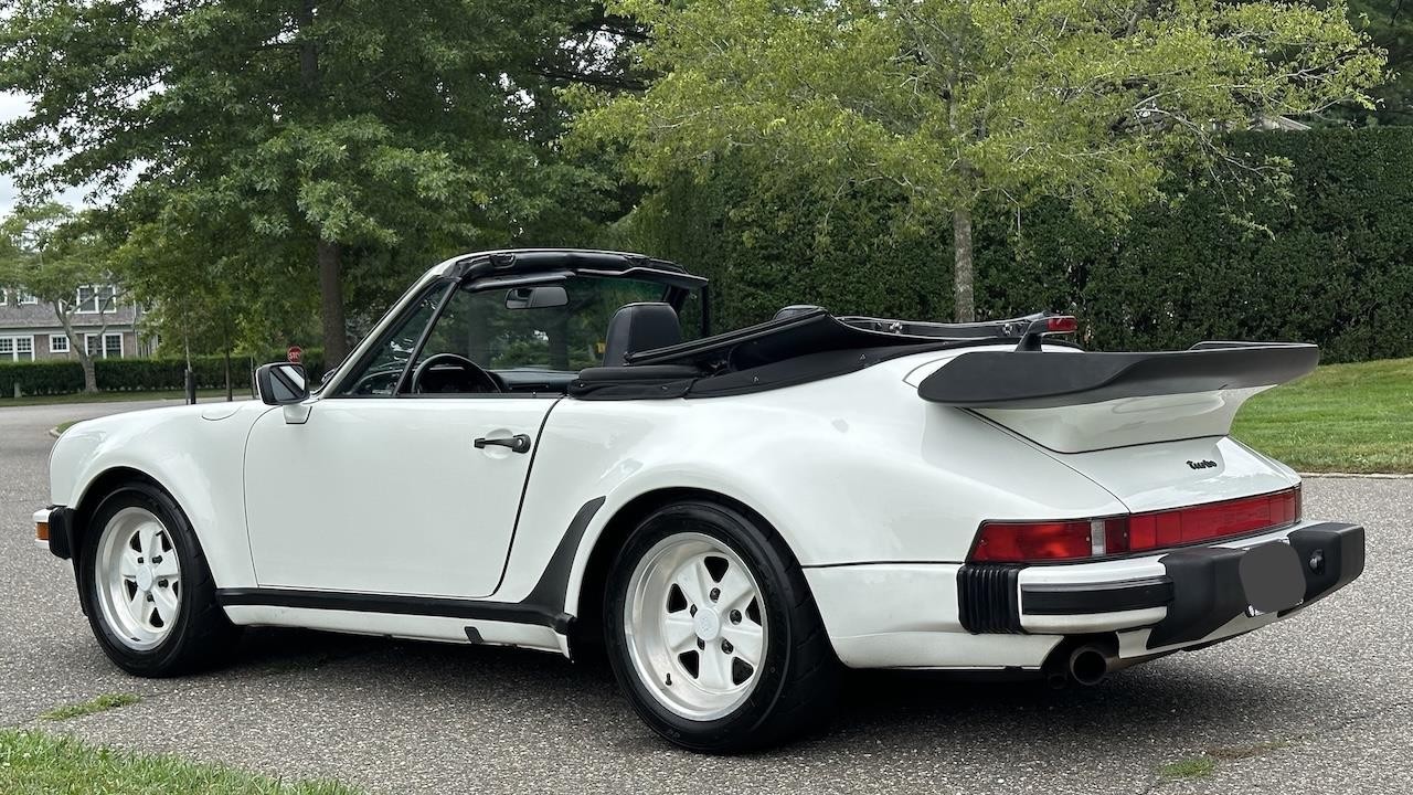 Porsche-911-1988-14