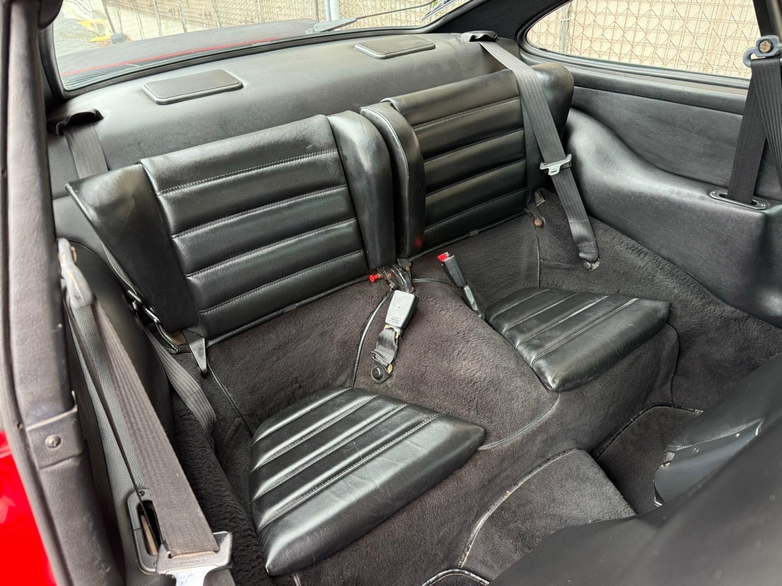 Porsche-911-1988-14