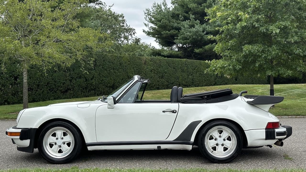 Porsche-911-1988-16