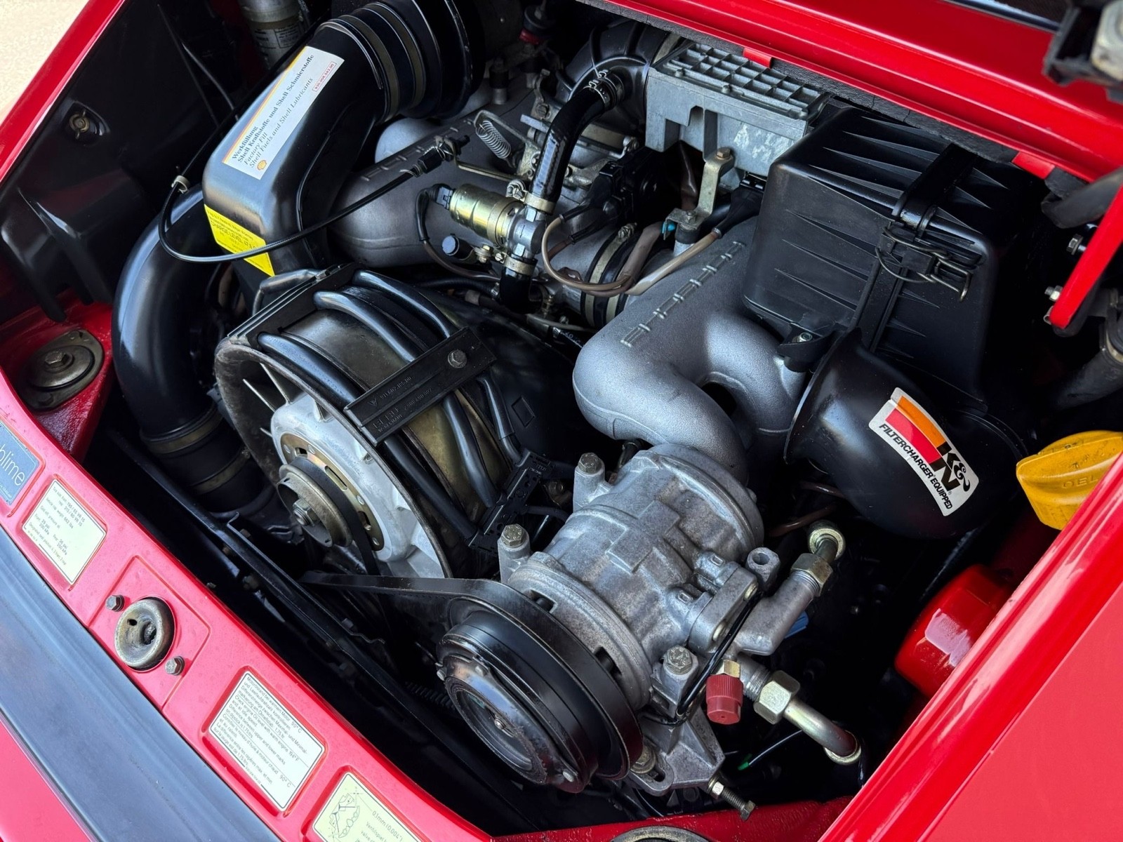 Porsche-911-1988-17