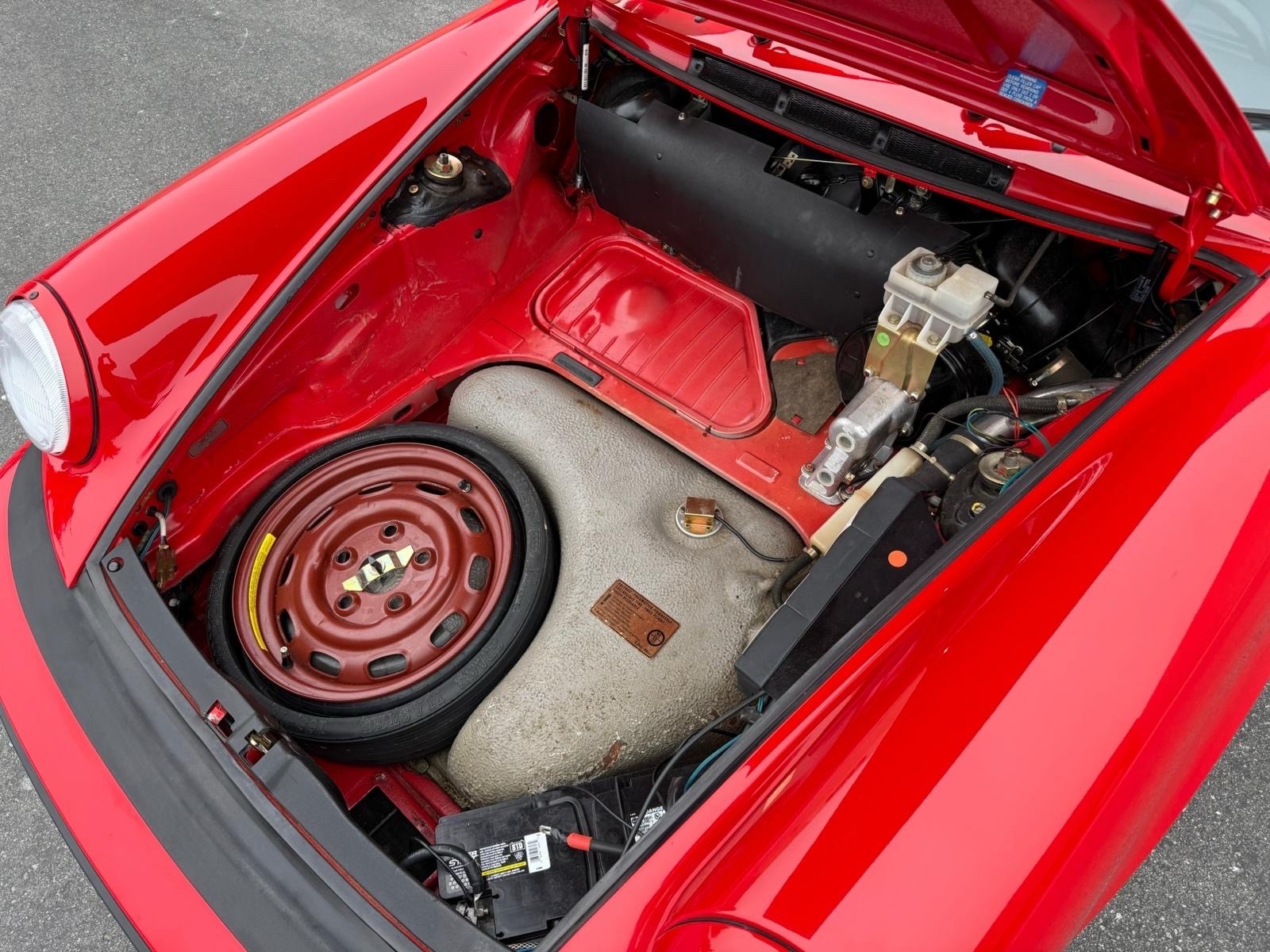 Porsche-911-1988-18