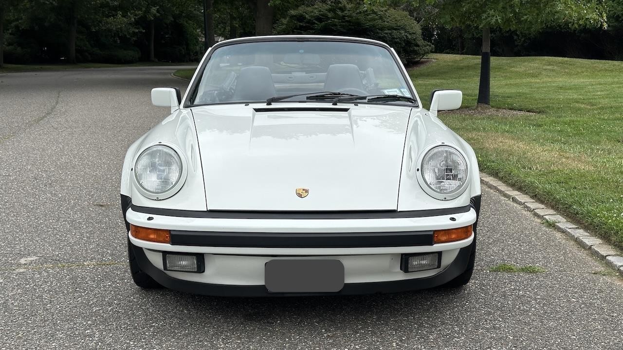 Porsche-911-1988-2