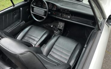 Porsche-911-1988-21