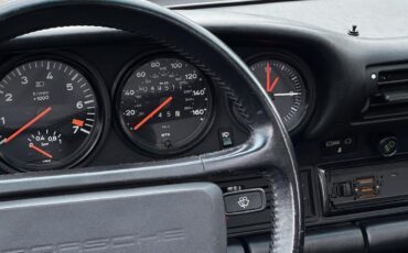 Porsche-911-1988-27
