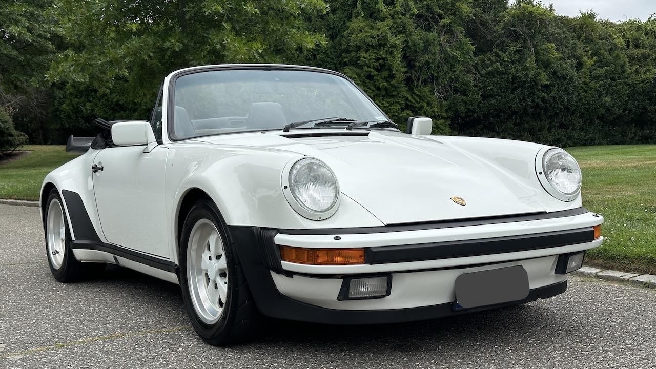 Porsche-911-1988-3