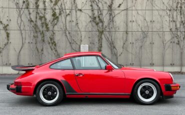 Porsche-911-1988-3