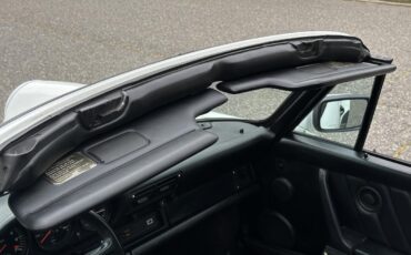 Porsche-911-1988-36
