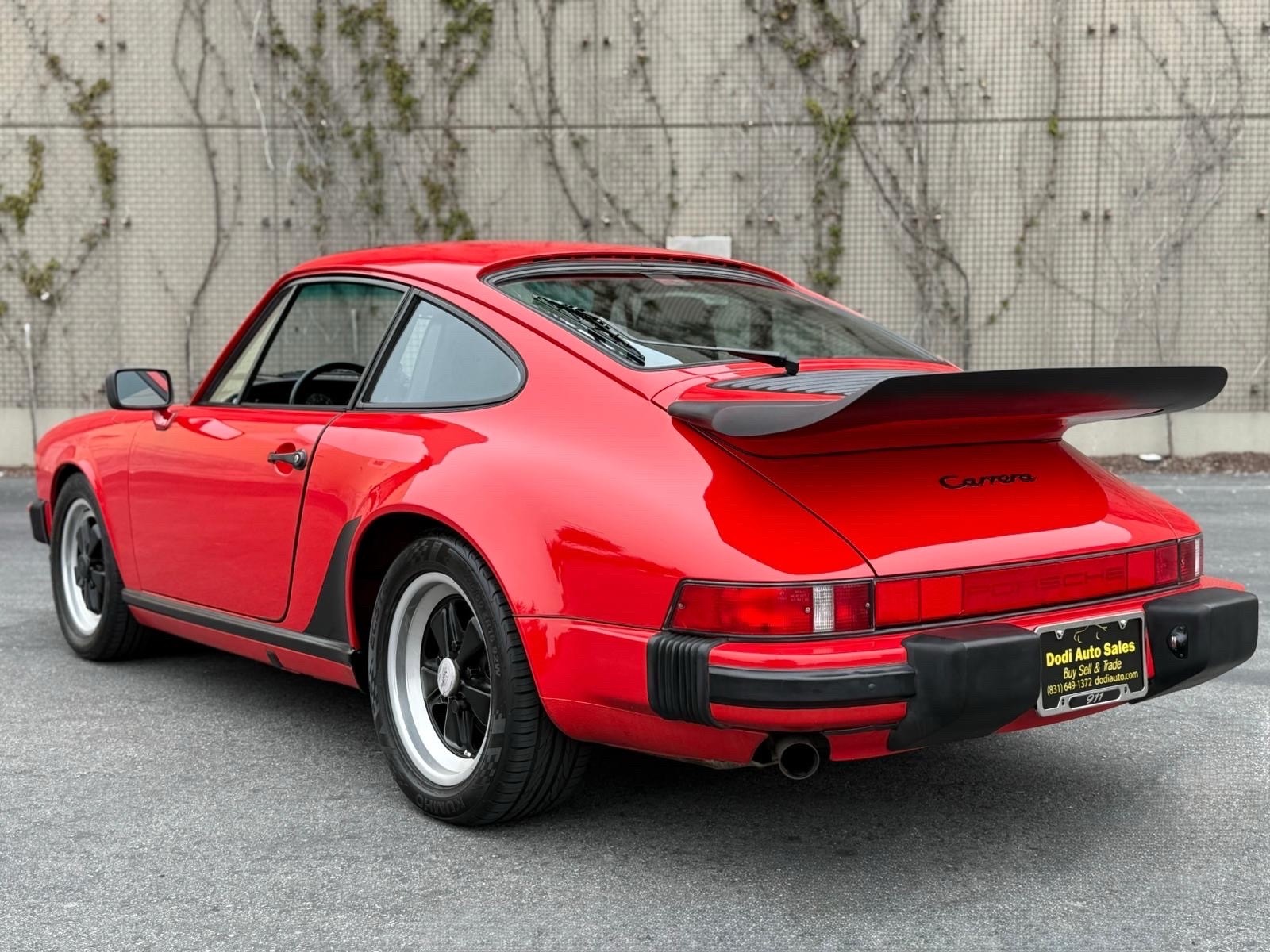 Porsche-911-1988-6