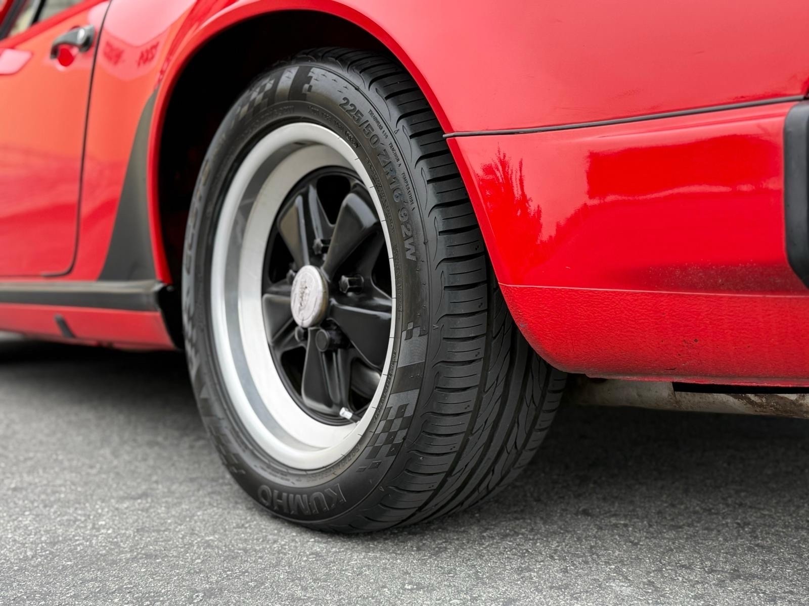 Porsche-911-1988-7